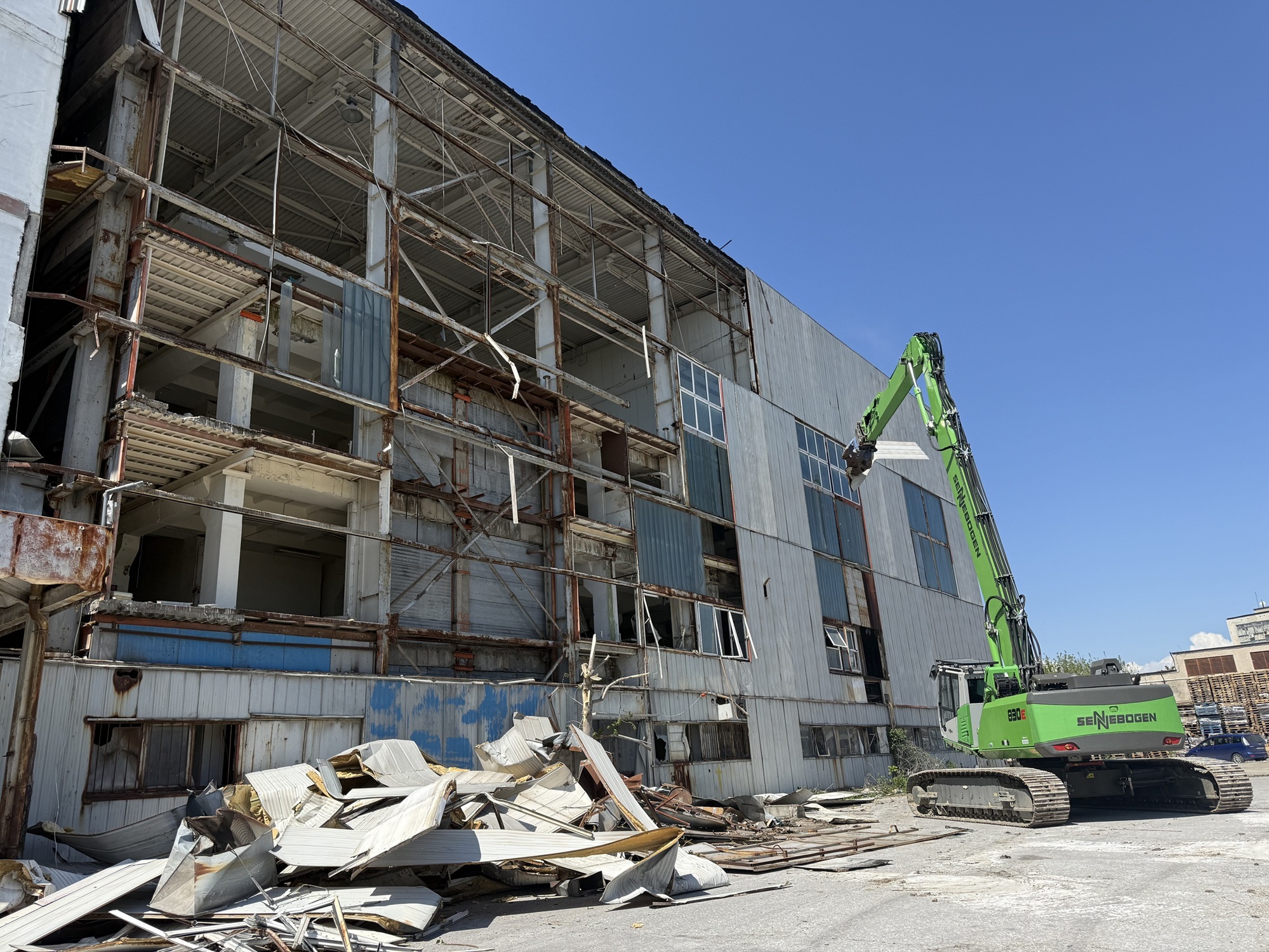 Търговия с метали и скрап